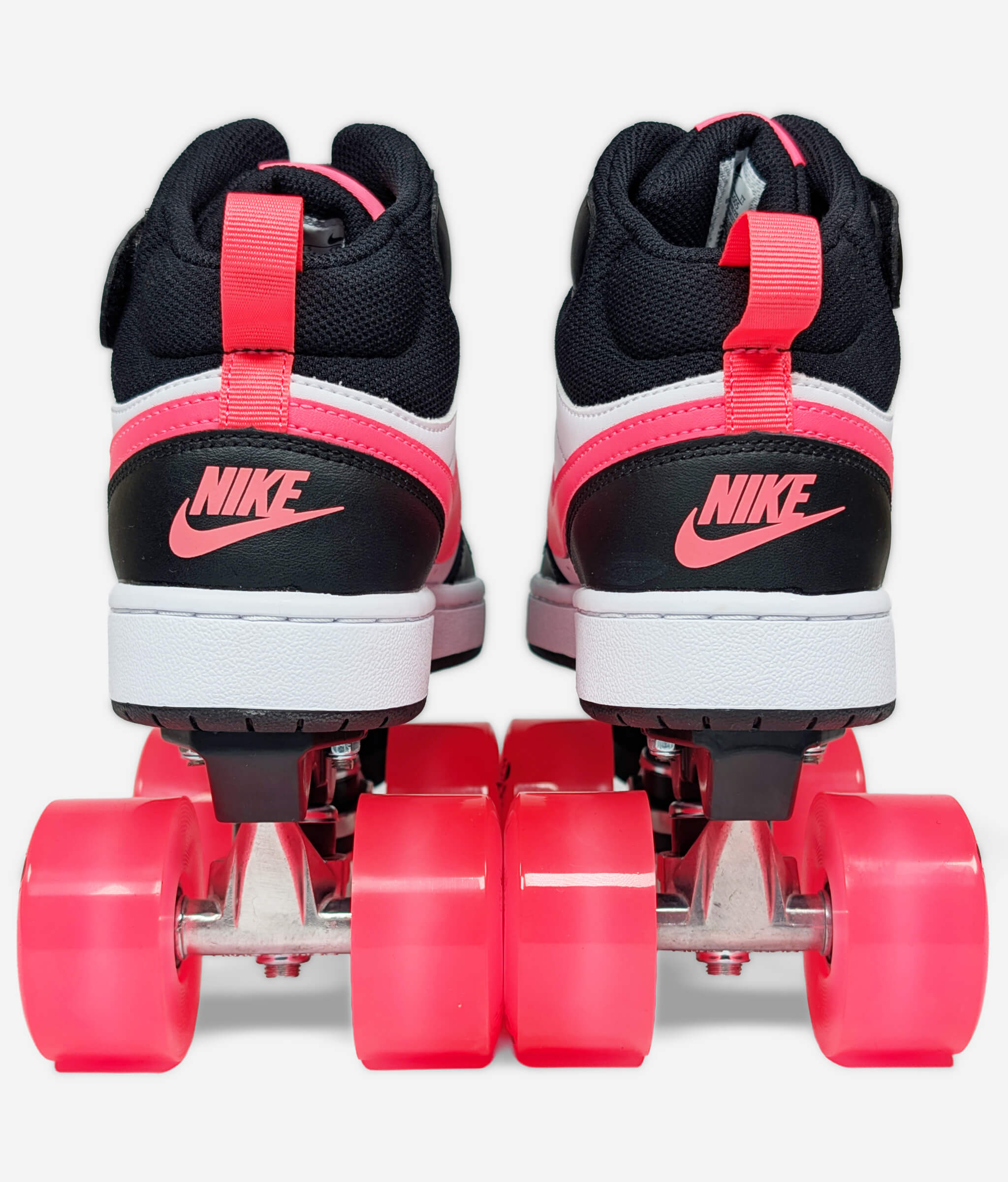 Vue arrière des roller sneakers Nike Court Borough Sunset Pulse par Loumy's World, avec logo Nike rose visible